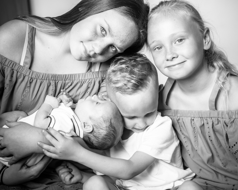 Intimate cuddles with family, Wigton photographer