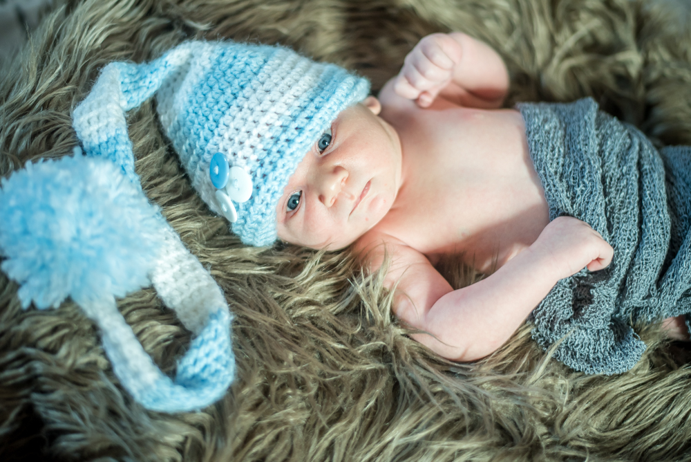 Baby in hat, newborn photographers