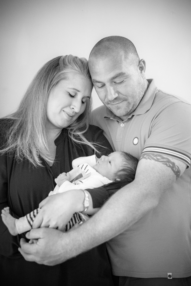 Mum, Dad and baby cuddles, Fletchertown baby photographers
